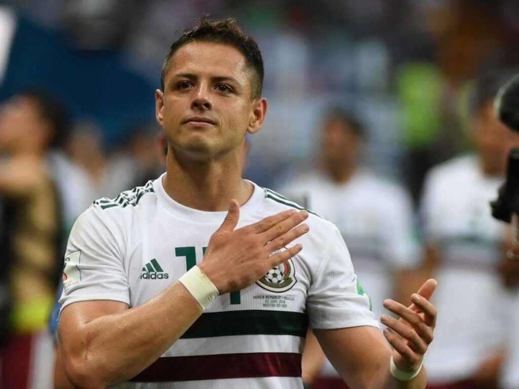 Jogador Chicharito Hernández deve vir para o futebol brasileiro (Foto: Reprodução)