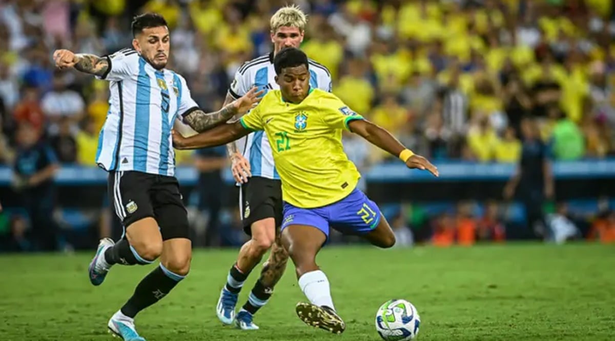 Endrick jogou contra a Argentina pela Seleção Brasileira, aos 17 anos (Foto: Reprodução/ Vitor Silva/ CBF)