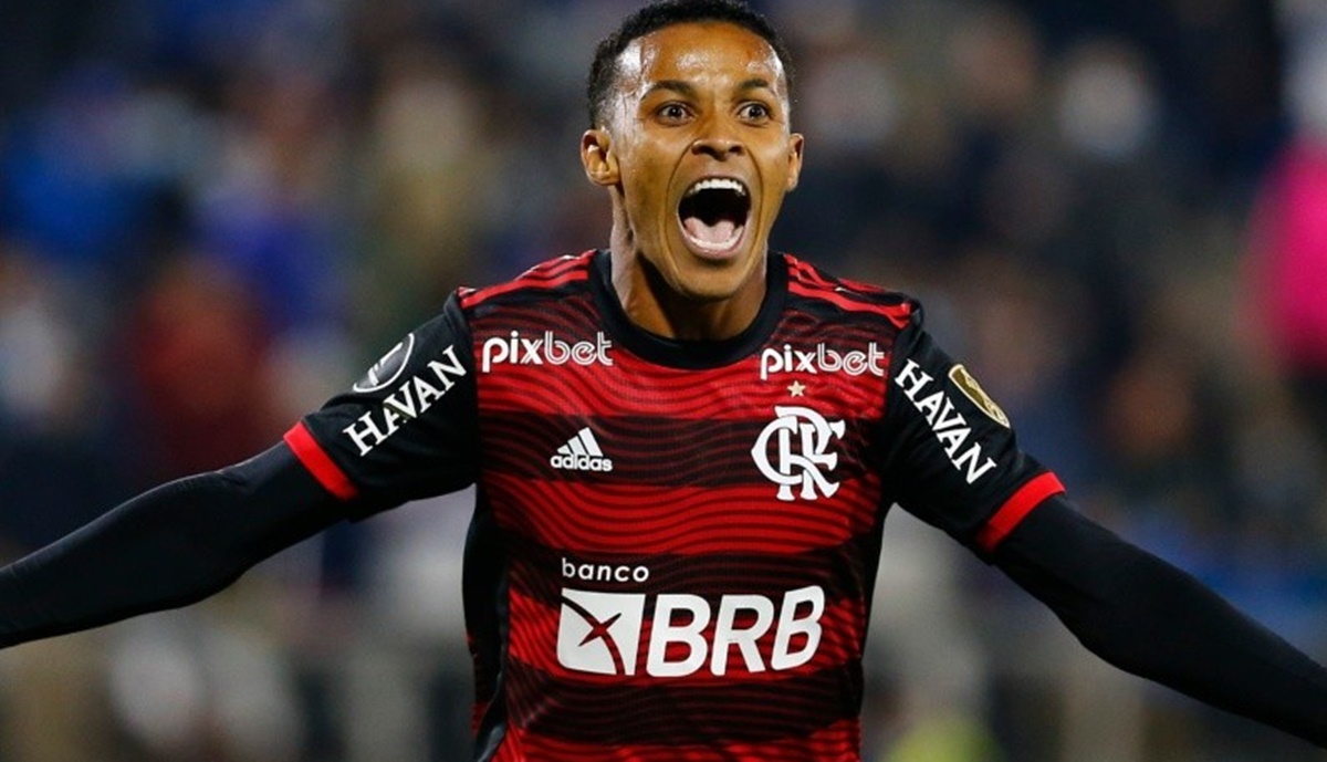 O jogador de futebol é o mais novo reforço da equipe de Abel Ferreira (Foto: Reprodução/ CRF/ GettyImages)