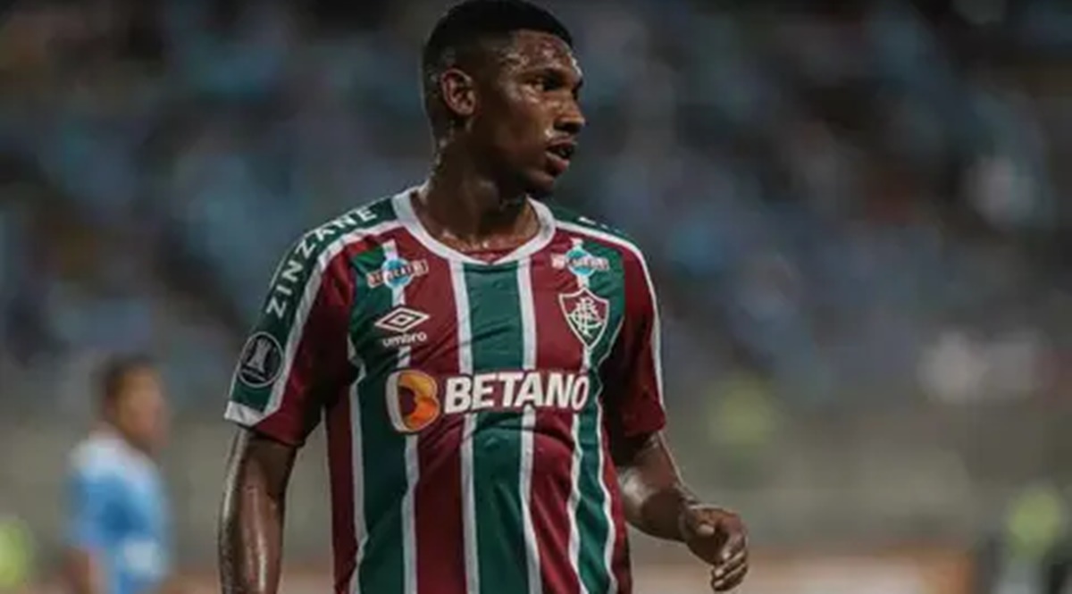 Lelê não quer menos do que recebe no Fluminense caso rume ao São Paulo (Foto: Reprodução/ Divulgação)