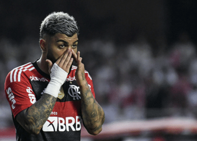 Imagem do post Gabigol não chega a acordo com o Flamengo, aciona empresários e pode deixar o clube em breve