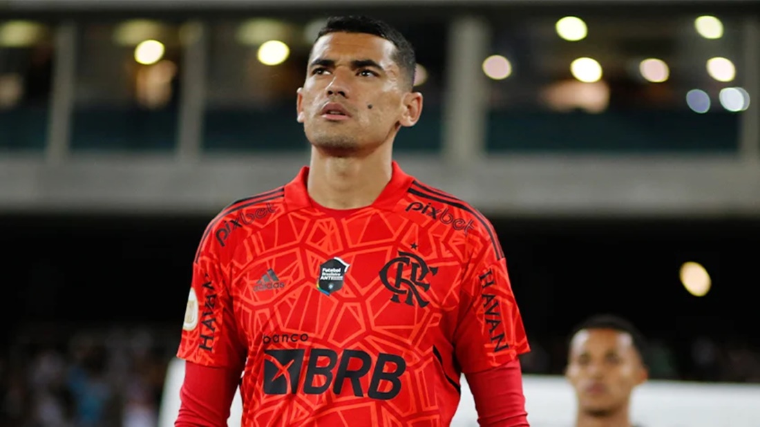 Santos é goleiro do Flamengo que está fora dos planos de Tite em 2024 (Foto: Reprodução/ CRF)