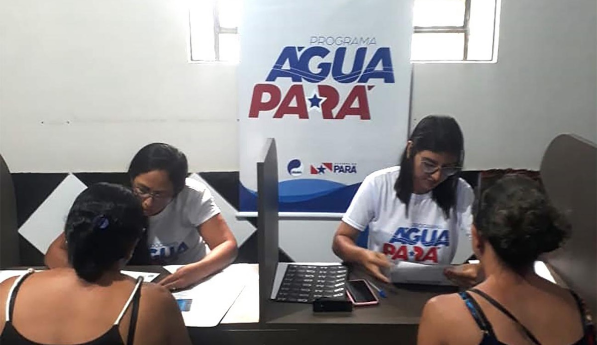 Paraenses dando entrada no programa social Água Pará (Foto: Reprodução/ Ag. Pará/ Cosanpa)