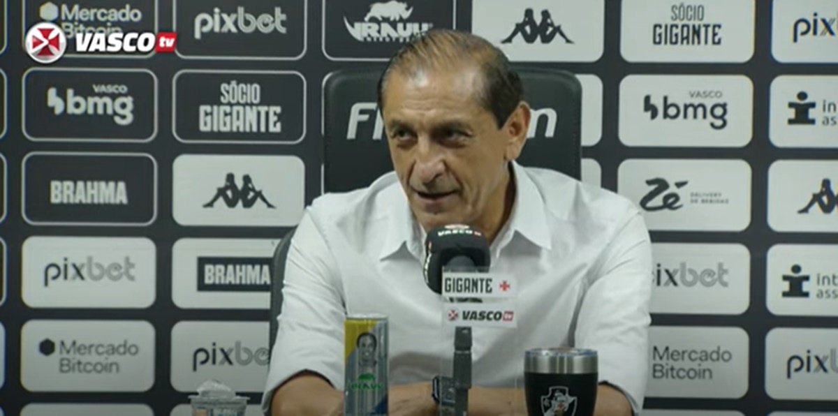 O técnico Ramón Díaz dá declaração sincera após vitória do Vasco da Gama contra o Botafogo (Foto: Reprodução/ YouTube)