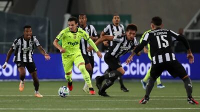 Imagem do post É DE VIRADA! Palmeiras mantém sequência positiva, MASSACRA o Botafogo no 2º tempo e beira a REVIRAVOLTA