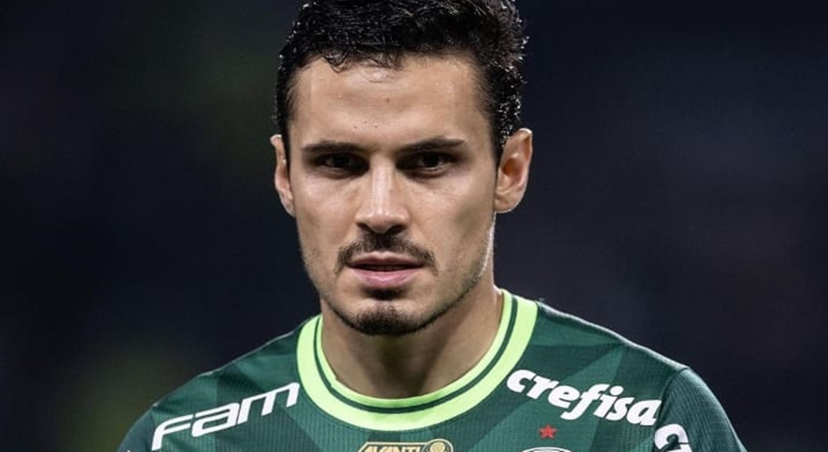 Raphael Veiga é Camisa 23 do Palmeiras e grande artilheiro da temporada 2023 (Foto: Reprodução/ Instagram)