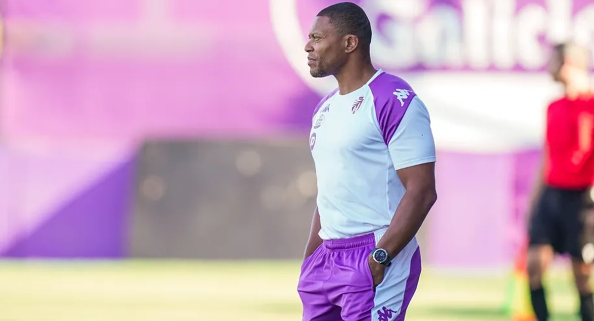 O ex-jogador Julio Baptista é técnico atual demitido do Real Valladolid (Foto: Reprodução/ GettyImages)