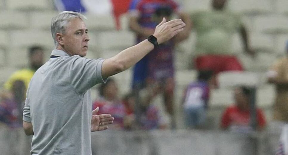 Jornalista revela o que Tiago Nunes precisa superar no Botafogo (Foto: Vitor Silva/Botafogo)