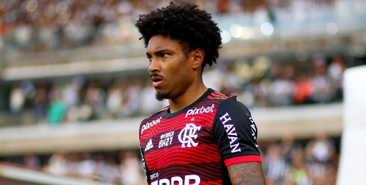 Vitinho foi vendido pelo Flamengo ao Al-Ettifaq em 2022 (Foto: Reprodução/ GettyImages)