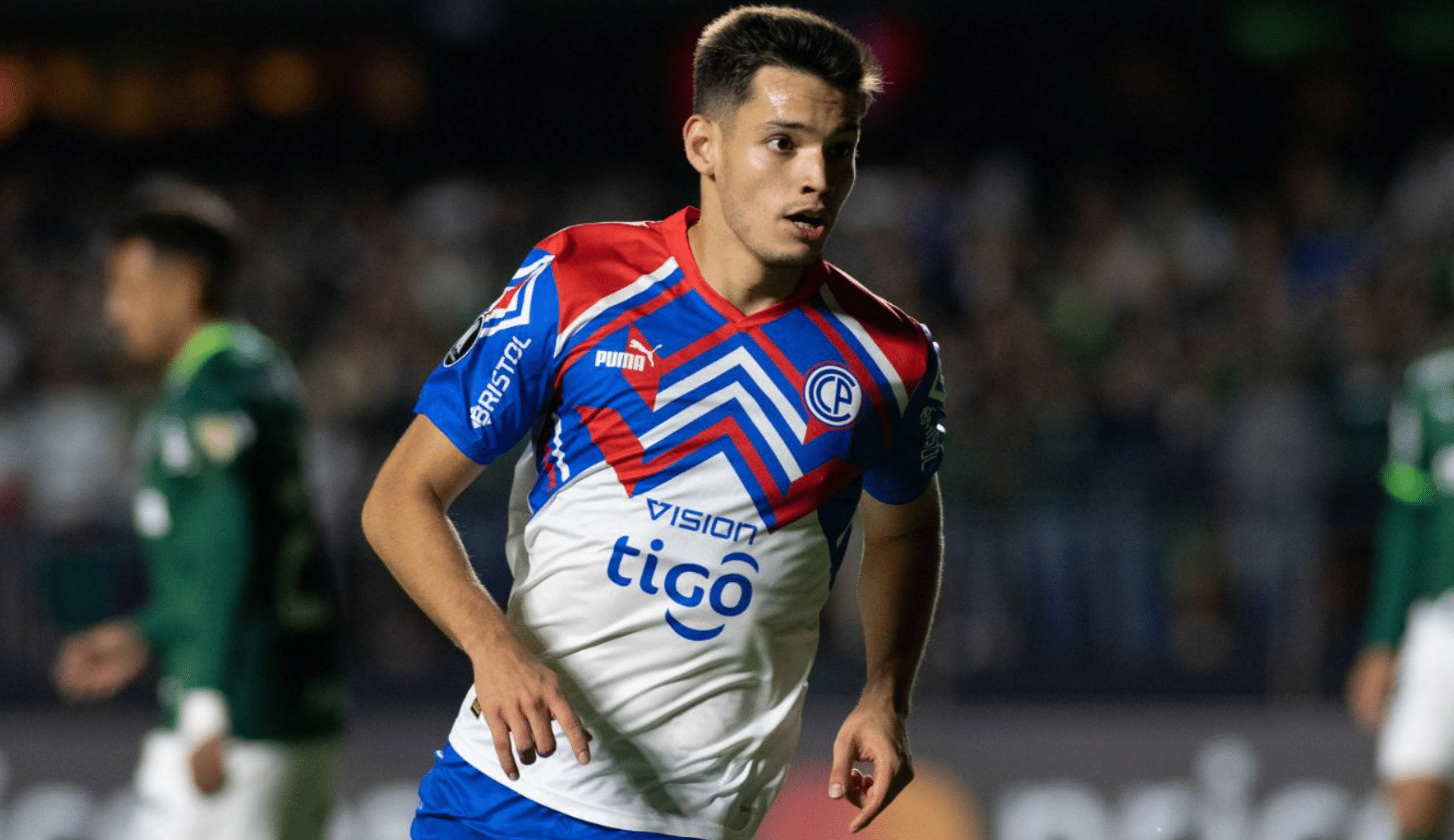 O famoso jogador de futebol, Damián Bobadilla agora faz parte da equipe do Tricolor (Foto: Reprodução/Internet)