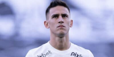 Imagem do post Com pagamentos atrasados, Matías Rojas cogita ir à Fifa romper contrato com o Corinthians