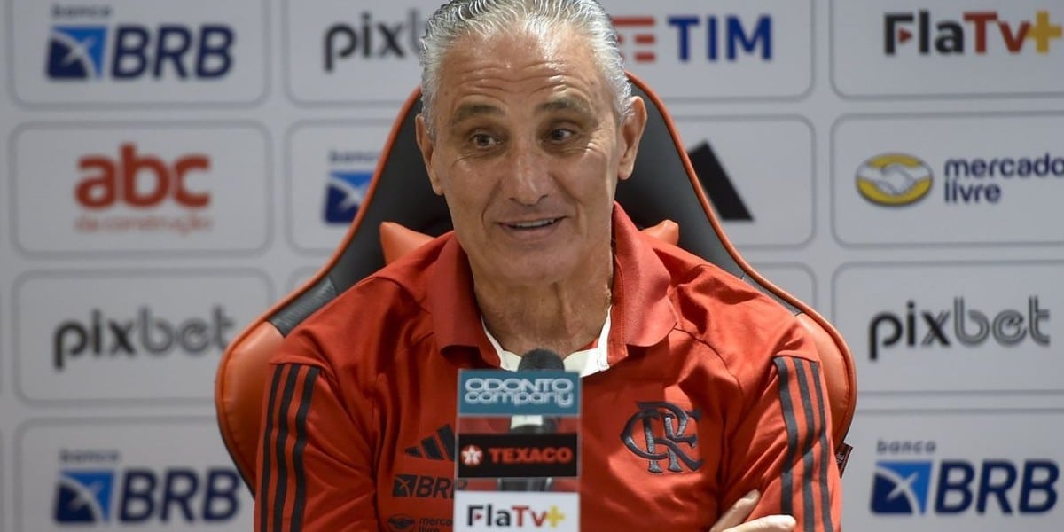 Tite treina o Flamengo (Foto: Reprodução/ CRF)