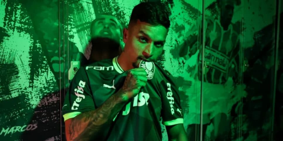 Venda de Artur, do Palmeiras, empacota e pode ir pelo ralo (Foto: Divulgação)