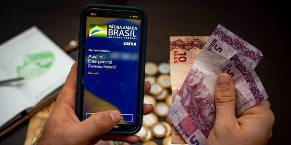 Auxílio Brasil (Reprodução/Internet)
