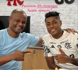 Denis postou foto com Bruno Henrique (Foto: Reprodução / Instagram)