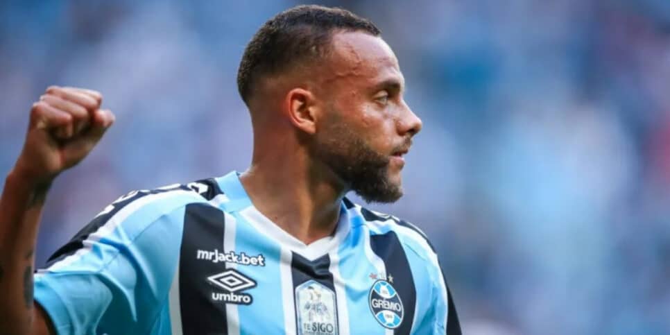 Santos anuncia contratação do atacante Guilherme, do Grêmio (Foto: Lucas Uebel/Grêmio FBPA)