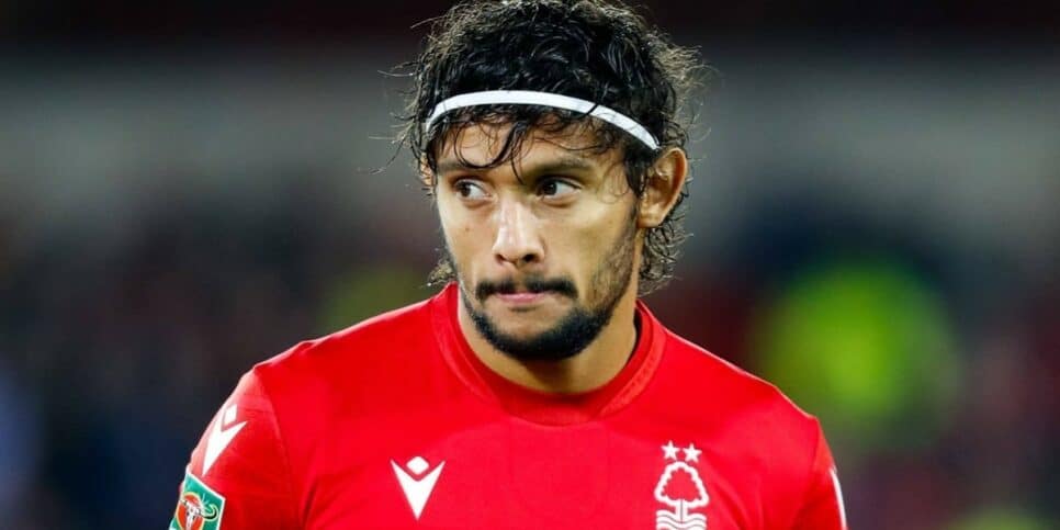 O famoso jogador vira alvo (Foto: Reprodução/ Nottingham Forest)