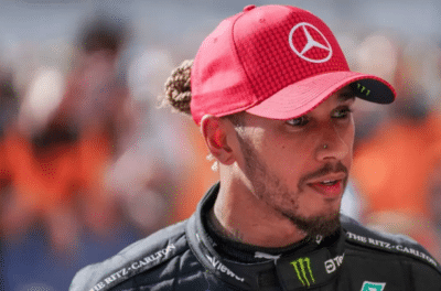 O piloto da Fórmula 1, Lewis Hamilton não fica calado e critica publicamente a liderança da FIA (Foto: Song Haiyuan/Getty Images)