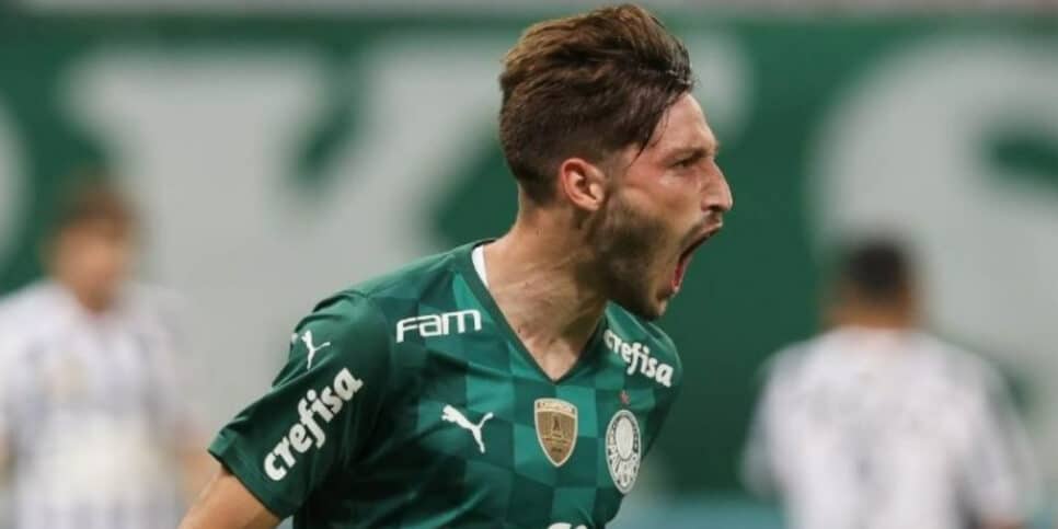 Flamengo tem interesse em Matias Viña (Foto: Cesar Greco)
