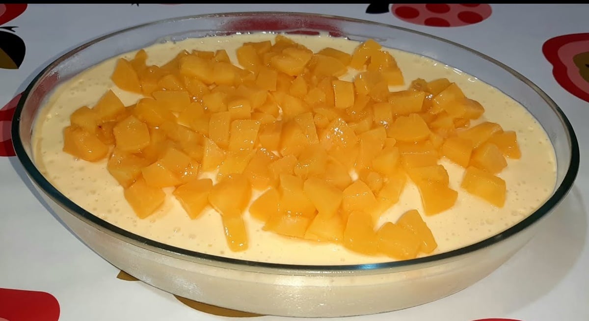 Mousse de Pêssego em Calda prontinho para ser servido na ceia (Foto: Reprodução/ Internet)