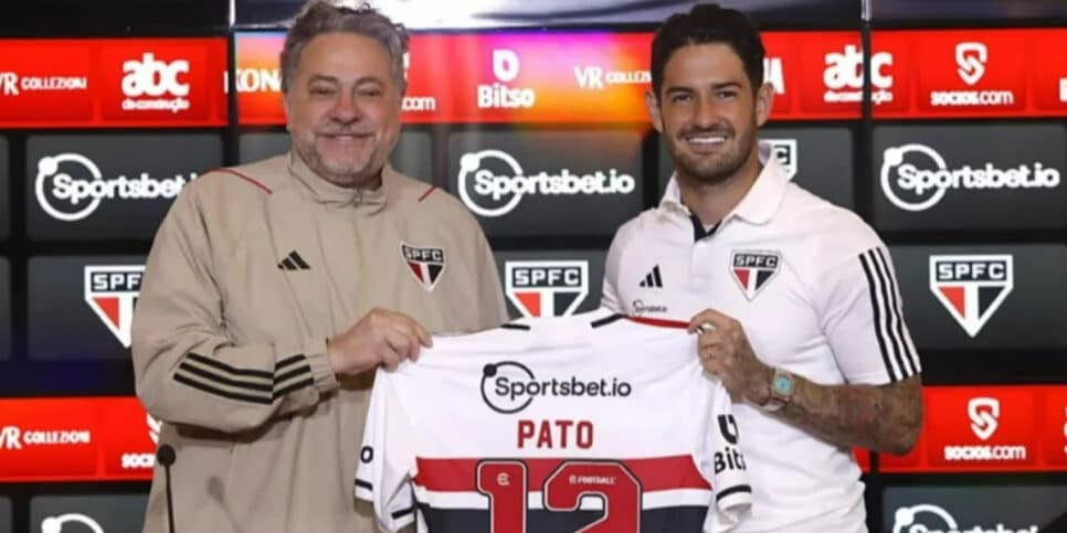 Casares expõe verdade e fala sobre contratação polêmica de Pato (Foto: Rubens Chiri)