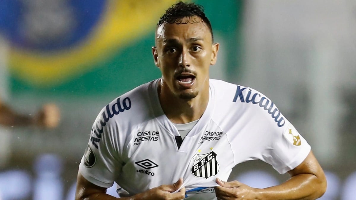 Diego Pituca tem acordo apalavreado, propostas de diversos clubes, mas garante retorno ao Santos em 2024 (Foto: Reprodução/ Ivan Storti/ SFC)