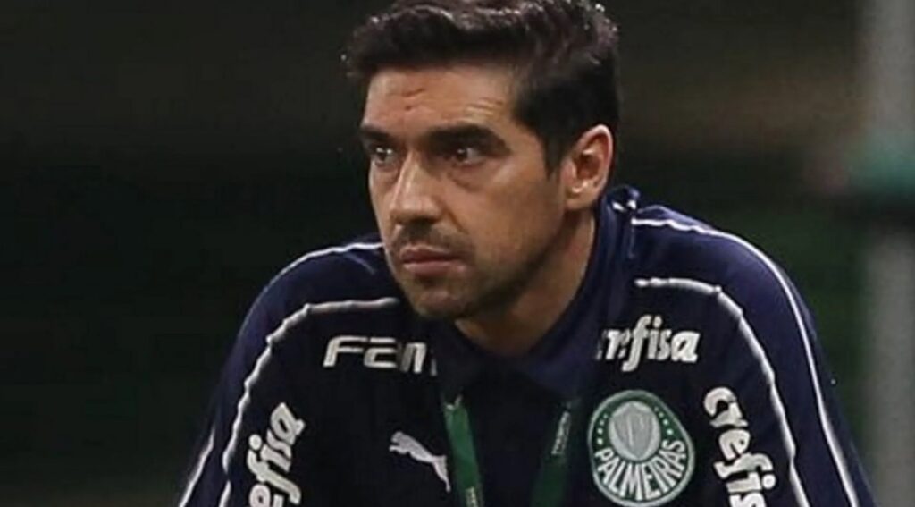 Abel Ferreira é campeão 8 vezes pelo Palmeiras e busca mais um pelo Brasileirão 2023 (Foto: Reprodução/ Cesar Greco/ SEP)