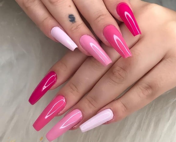 Você é do tipo girls girls? Então o pink é a cor certa para as suas unhas  (Foto: Divulgação)