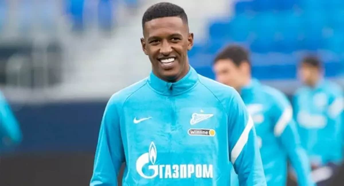 Robert Renan joga no Zenit e deve voltar ao Brasil pelo Inter (Foto: Reprodução/ Divulgação)