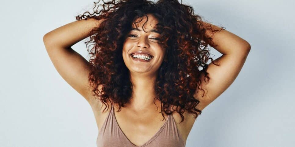 Saiba 10 cortes de cabelo para cacheadas que irão te rejuvenescer