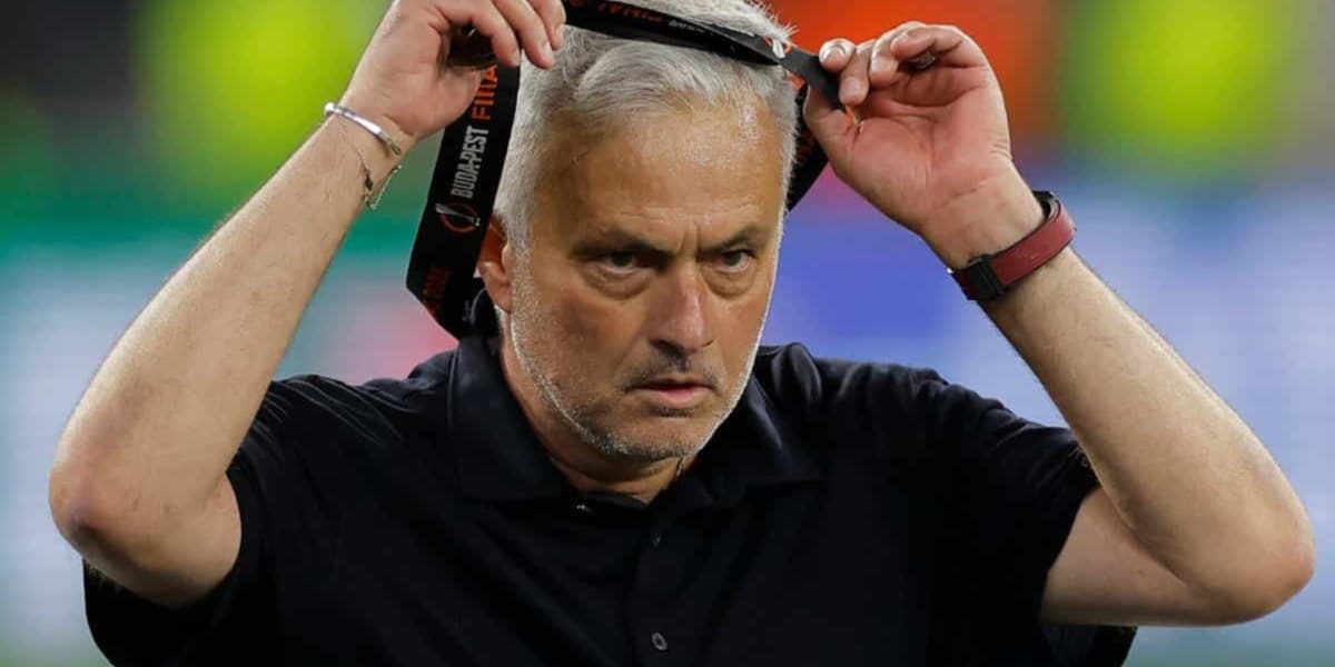 José Mourinho, famoso técnico de futebol na mira da CBF (foto: ODD ANDERSEN/AFP)