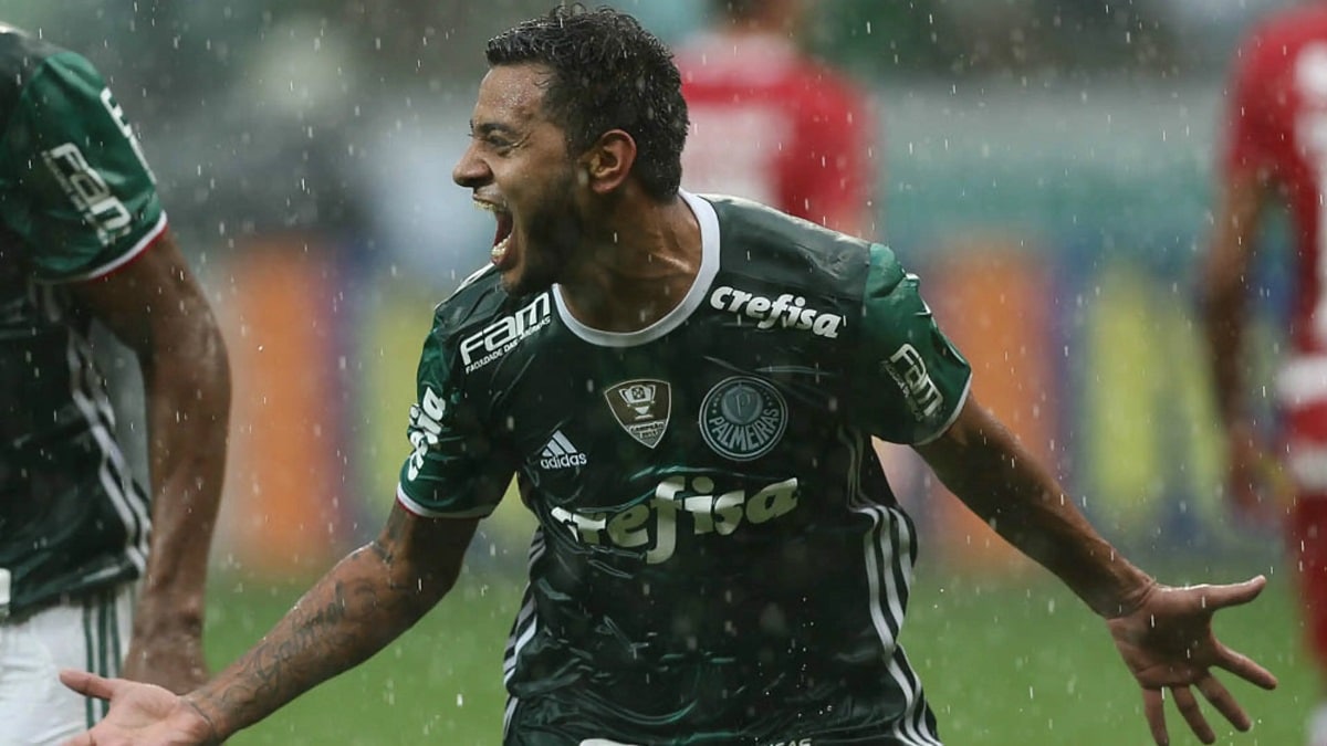 Cleiton Xavier preso (César Greco/Ag. Palmeiras/Divulgação)