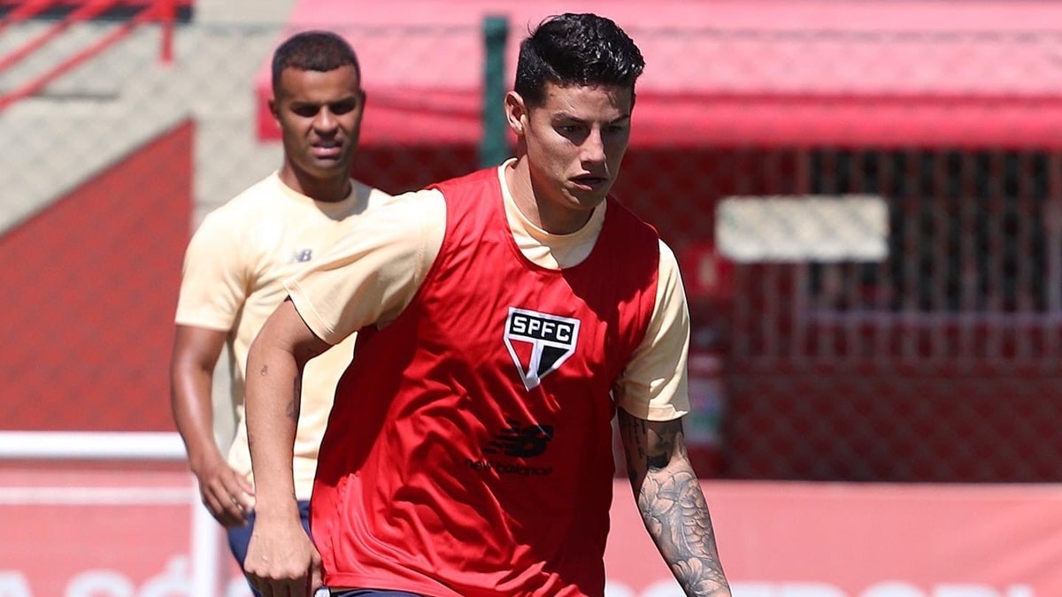 James Rodríguez treina no CT Barra Funda (Foto: Reprodução/ Rubens Chiri/ SPFC)