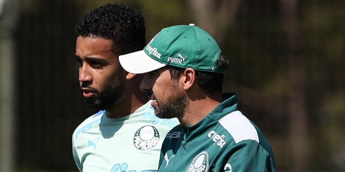 Jorge e Abel Ferreira durante treino do Palmeiras em 2022 (Foto: Cesar Greco)