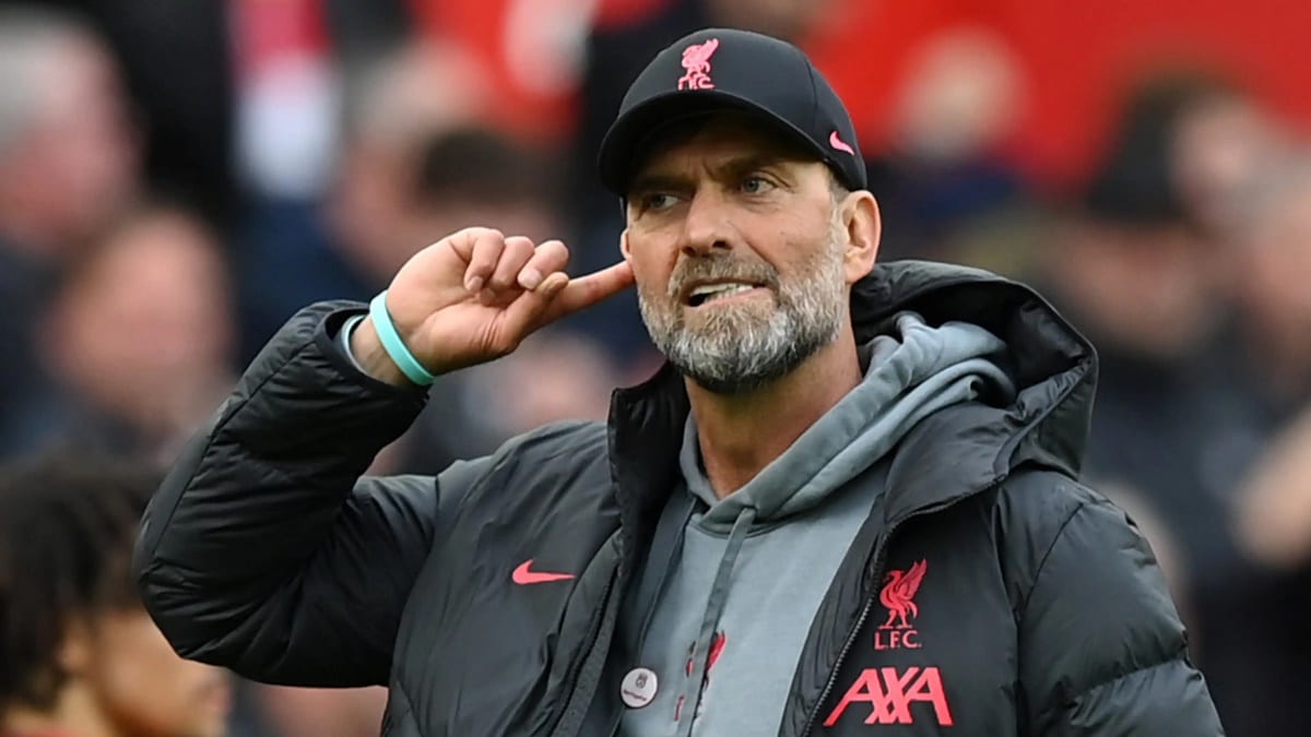 Junger Klopp é premiado e renomado técnico alemão que comanda o Liverpool (Foto: Reprodução/ Reuters)