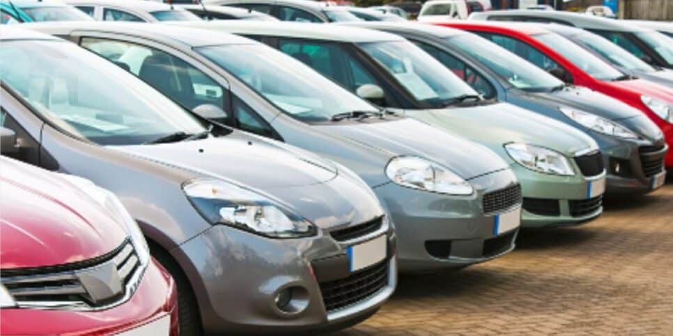 Descubra como participar do leilão da Receita com ofertas de carros e celulares a preços reduzidos (Foto: Reprodução/Internet)