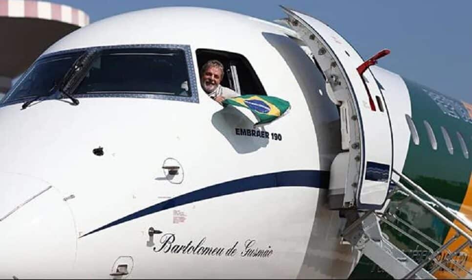 Lula pilotando avião (Foto: Ricardo Stuckert/Presidência)