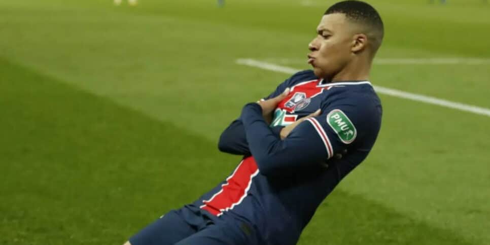 Luis Enrique não esconde nada sobre futuro de Mbappé no PSG (Foto: Gonzalo Fuentes/Reuters)