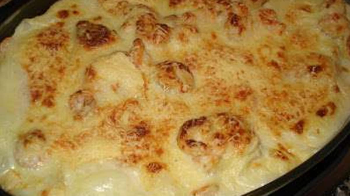 Aprenda a fazer Ovos Gratinados com Purê de batatas para seu almoço (Foto: Reprodução/ Internet)