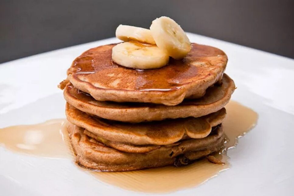 Panqueca deliciosa de aveia e banana (Foto: Reprodução/ Marie Claire)