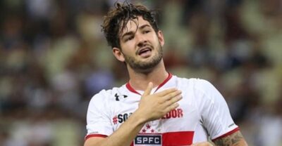 Imagem do post VOLTA POR CIMA: Pato sem clube, após ficar sem brilho no São Paulo, acaba se tornando oportunidade a rival