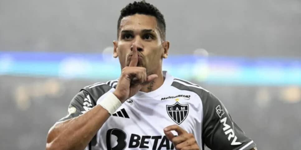 E agora? Diretor do Atlético-MG fala sobre saída de Paulinho (Foto: André Durão)