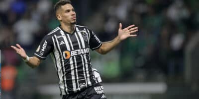 Imagem do post Paulinho, Atlético-MG, se torna alvo nº 1 de ex-clube de Cristiano Ronaldo