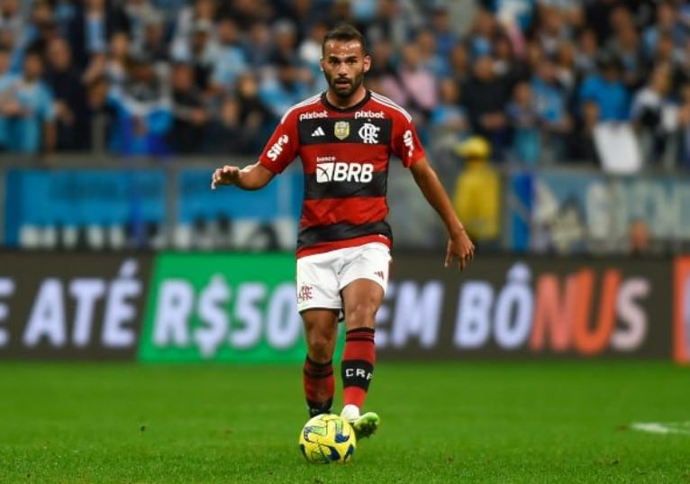 Corinthians fica perto de acordo com Thiago Maia, do Flamengo (Foto: Marcelo Cortes/ Flamengo)