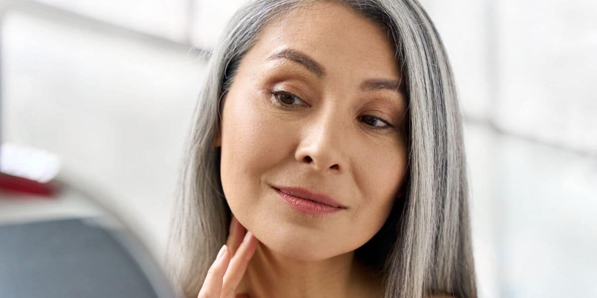 Corte de cabelo feminino que ajuda a rejuvenescer ideal para mulheres com mais de 50 anos (Imagem Reprodução Canva)