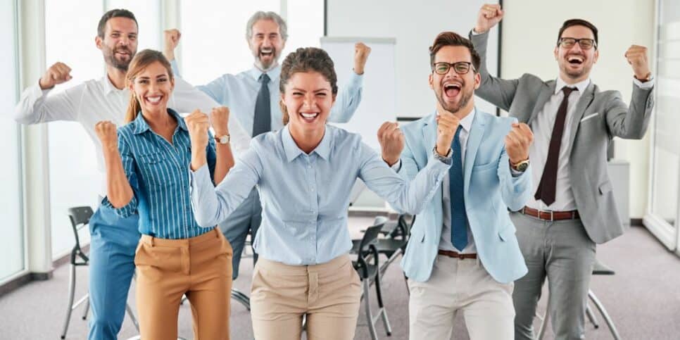Benefício INSS anuncia aposentadoria antecipada para grupo de trabalhadores (Imagem Reprodução Canva)