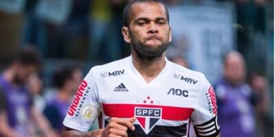 Imagem do post Diretoria do São Paulo se reúne para discutir questão sobre Daniel Alves após condenação