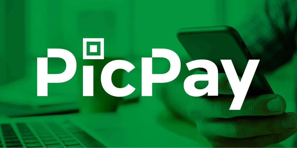 Beneficiários celebram ao receber R$ 1.308,54 do PicPay