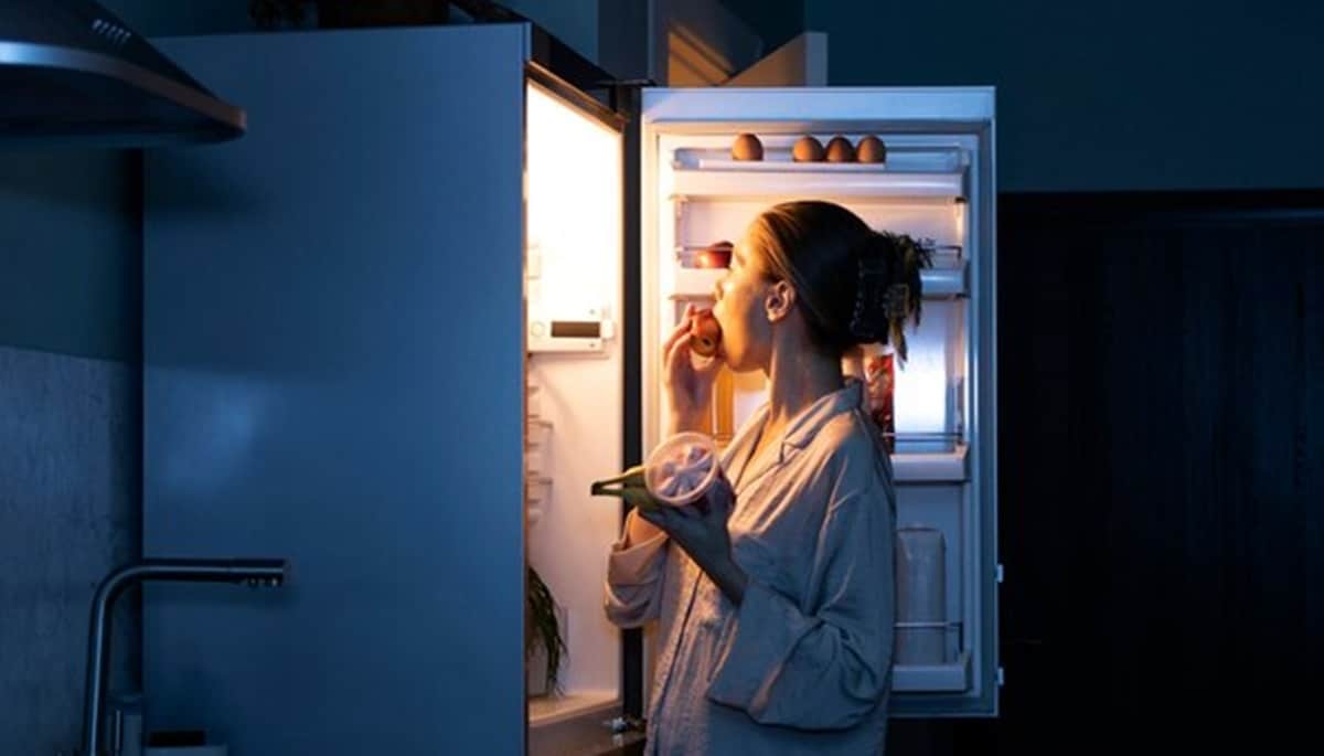 Comer melancia de noite faz mal? Desvendamos isso (Foto: Reprodução/ FreePik)