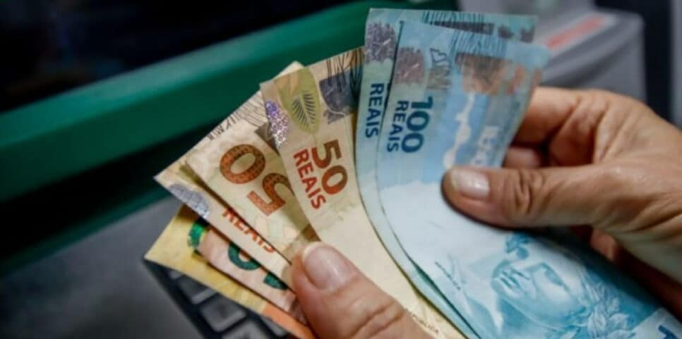 Saque fica disponível para trabalhadores com PIS (Foto: Reprodução/Internet)